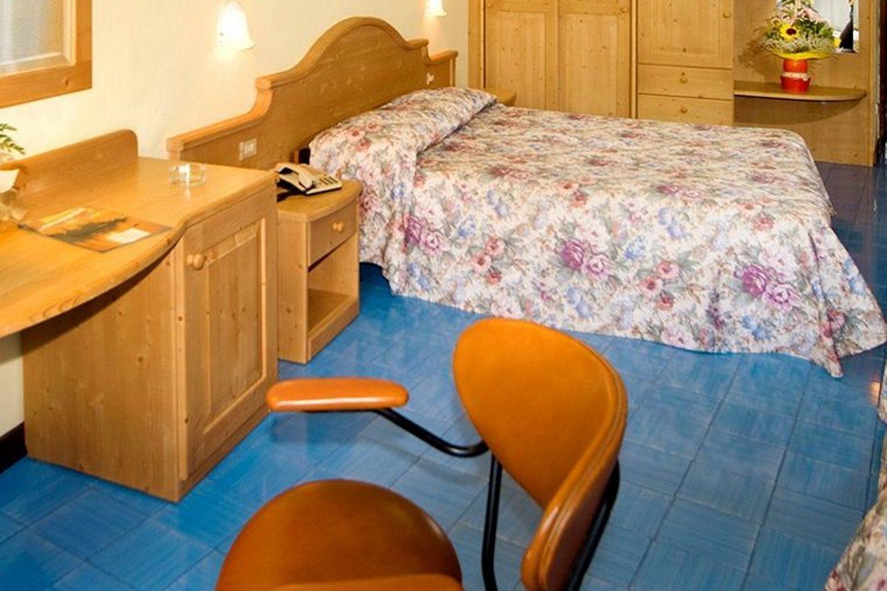 Hotel Marco Polo Garda  Ngoại thất bức ảnh